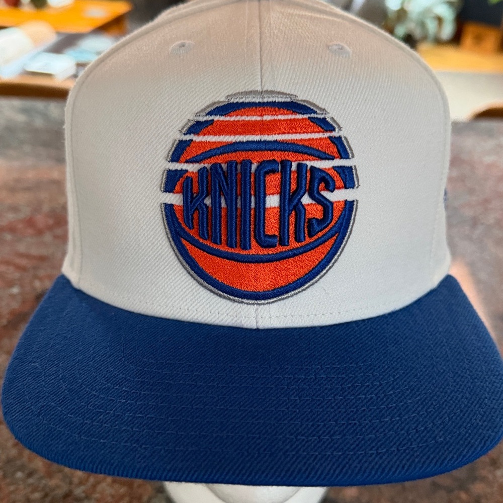 Knicks NBA Adidas originals flatbrim SnapBack Cap - Picture 2 of 5